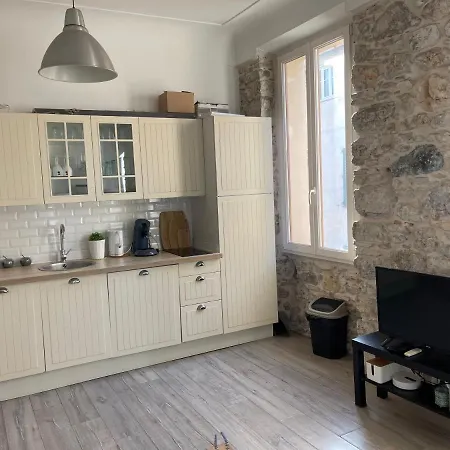 Charming Haven In Antibes