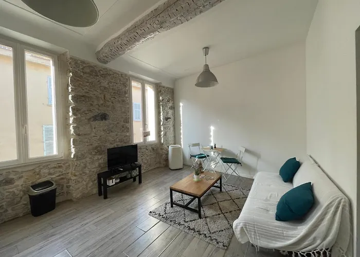 شقة Charming Haven In أنتيب