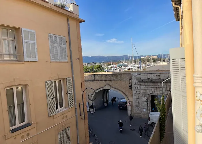 شقة Charming Haven In أنتيب